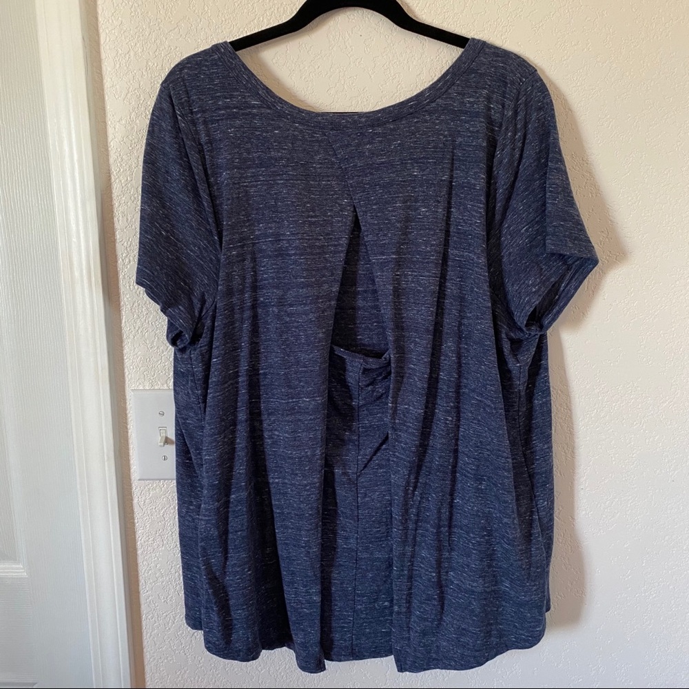 envelope back tee - Picture 3 of 4